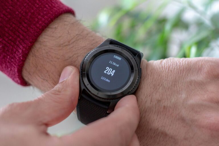 Top Wearables Trackers for Health & Wellness